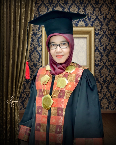 DR.HJ.Deswinda, S.Kep, Ns, M.Kes